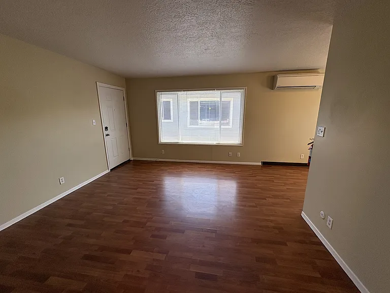 OR - 8220 - 8236 N Edison St - KF - 8222 — Photo 5