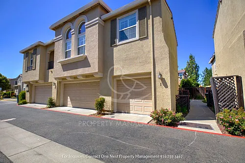 2050 Sierra View Cir #1 Photo 1