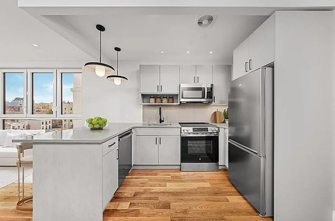 69 Hope Street — Photo 1