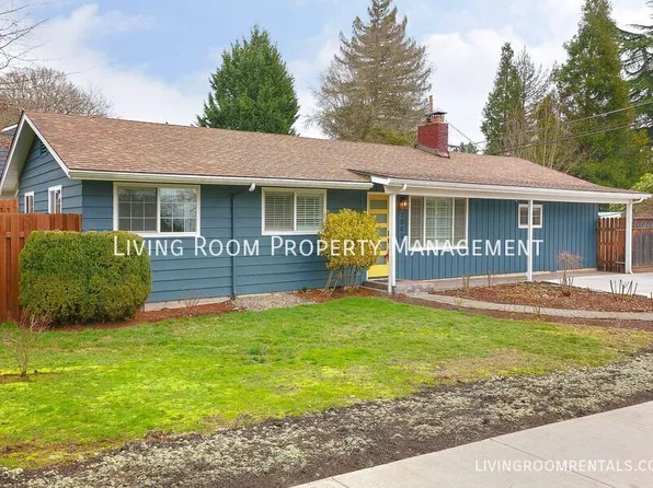 2040 SW Huntington Ave, Portland, OR 97225