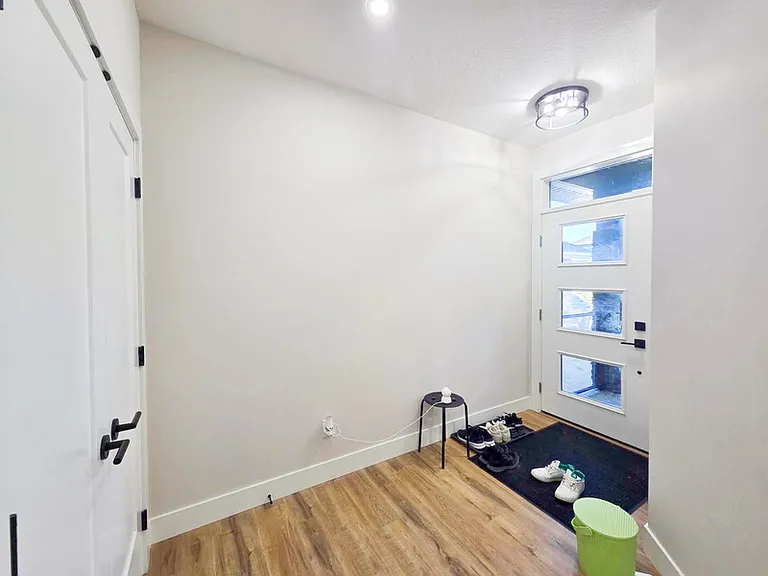 6636 Crawford Lndg SW — Photo 5