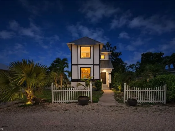 4011 Tarpon AVE, BONITA SPRINGS, FL 34134