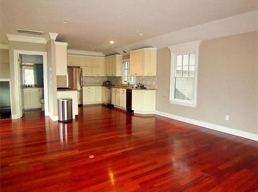 3rd image of 11 Gordon Pl