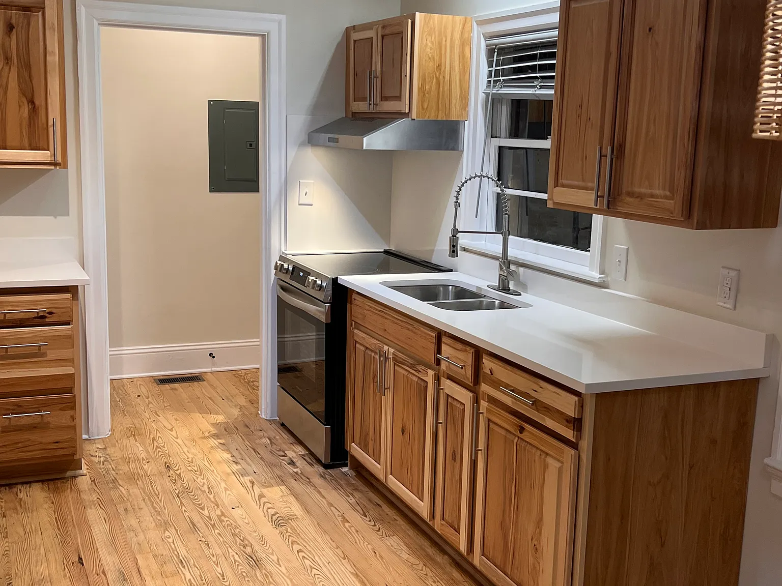 4 bed, 1719 sqft, $2,150 — Photo 4