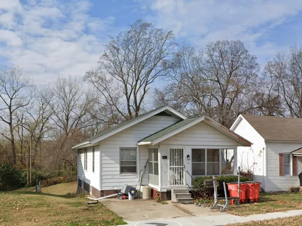 613 N 1st St, Vandalia, IL 62471