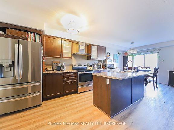 5th image of 8532 Nightshade St