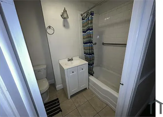600 Jasper St #1 — Photo 5