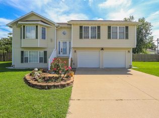 21750 Rudolph Rd, Waynesville, MO 65583