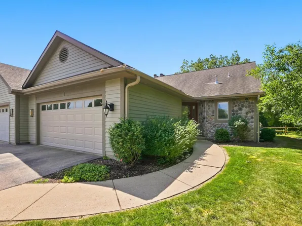 303 Parkview COURT, Hartland, WI 53029