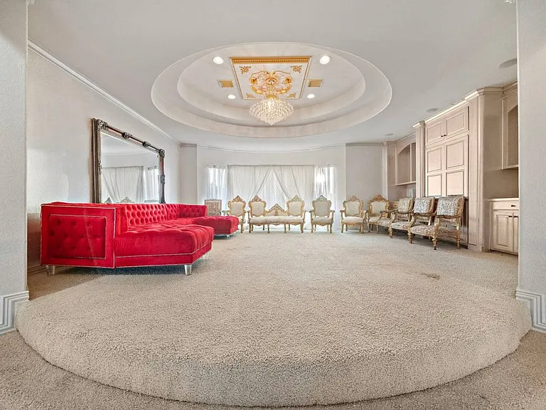 Building's Lounge