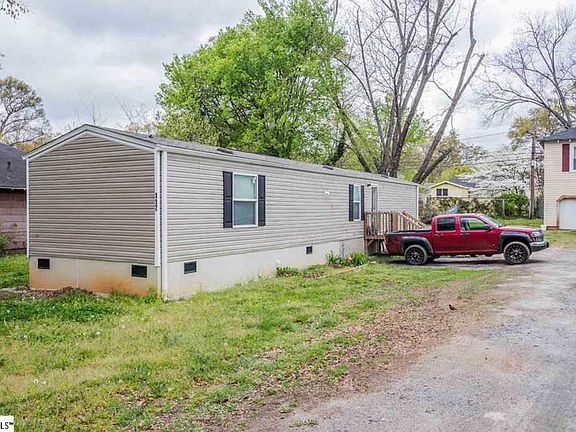 3rd image of 119 Allen Ave