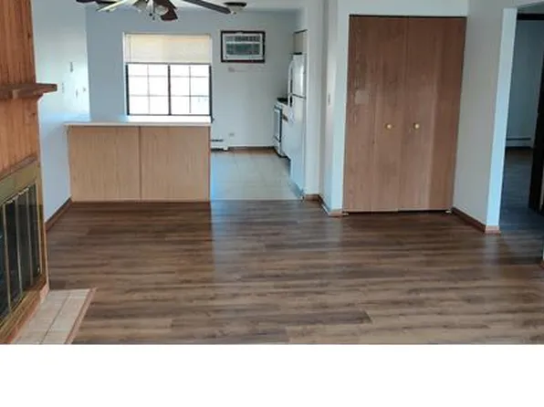 2296 Century Point Ln APT A, Glendale Heights, IL 60139