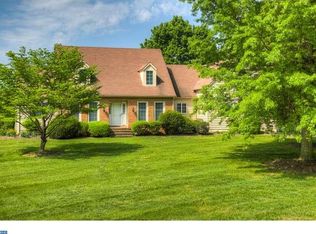 8 Stuart Dr, Dover, DE 19901