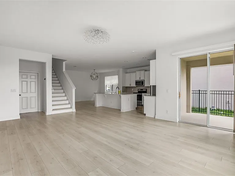 14452 Crestavista Ave — Photo 10