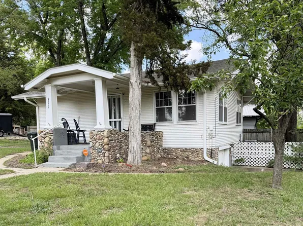 2301 George St, Sioux City, IA 51103