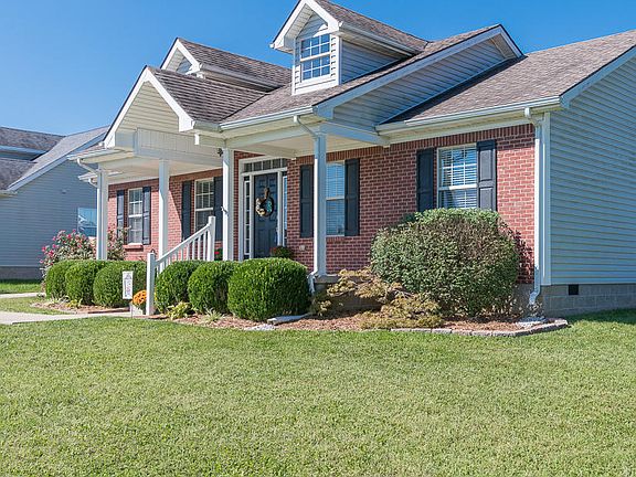 4th image of 155 Farmview Dr