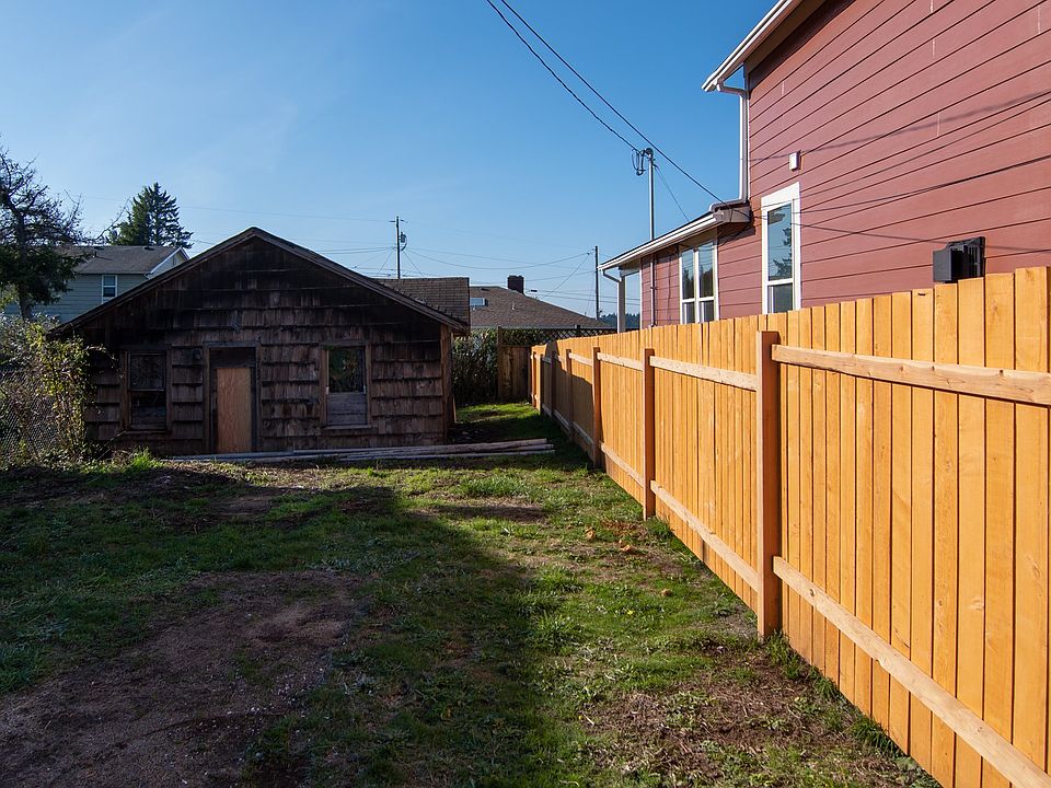 2nd image of 2152 McPherson St #3600