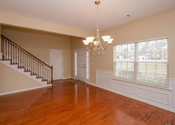 5th image of 3243 Riverstone Dr
