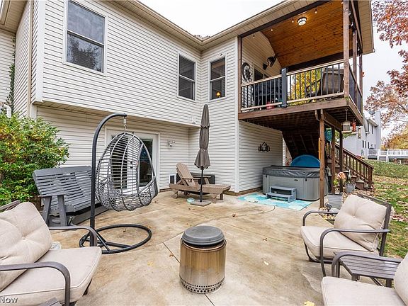 3rd image of 11377 Billingham Ave NW