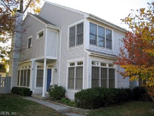 1st image of 208 Clydesdale Dr
