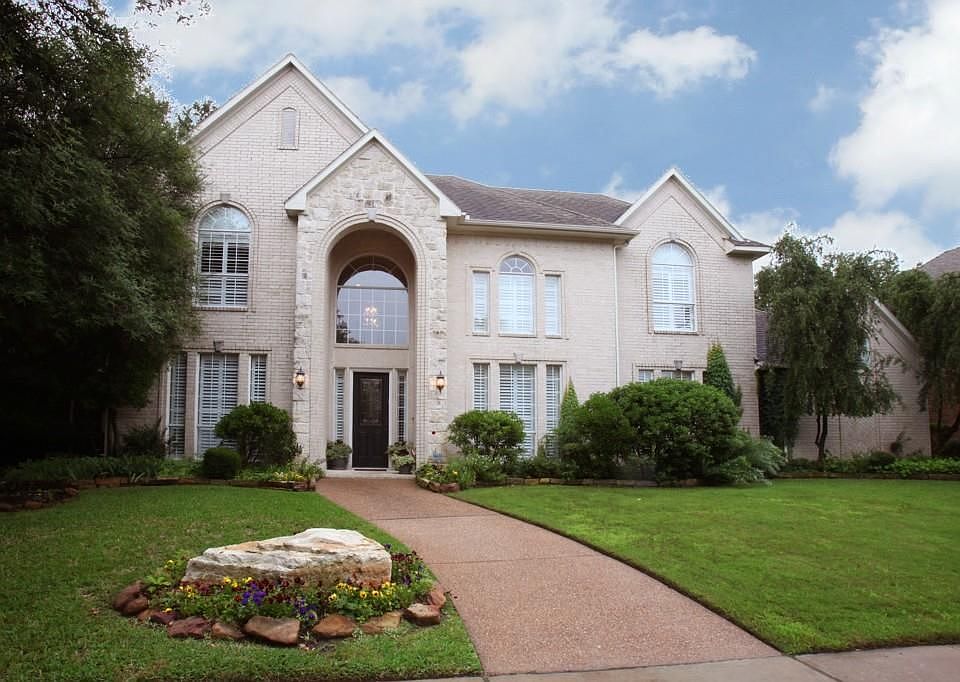 1st image of 3304 Langley Dr
