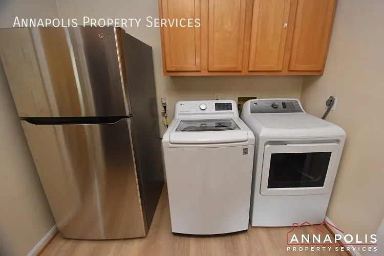 1395 bayside drive — Photo 3