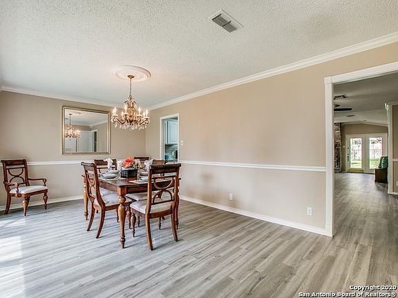 5th image of 11123 Auldine Dr