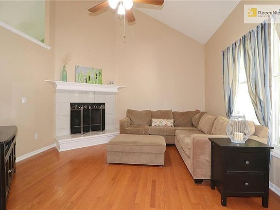 3rd image of 7002 Willis Dr
