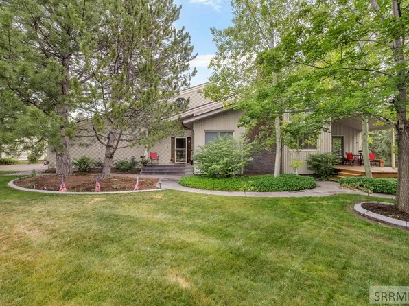 2195 S Midway Ave, Ammon, ID 83406