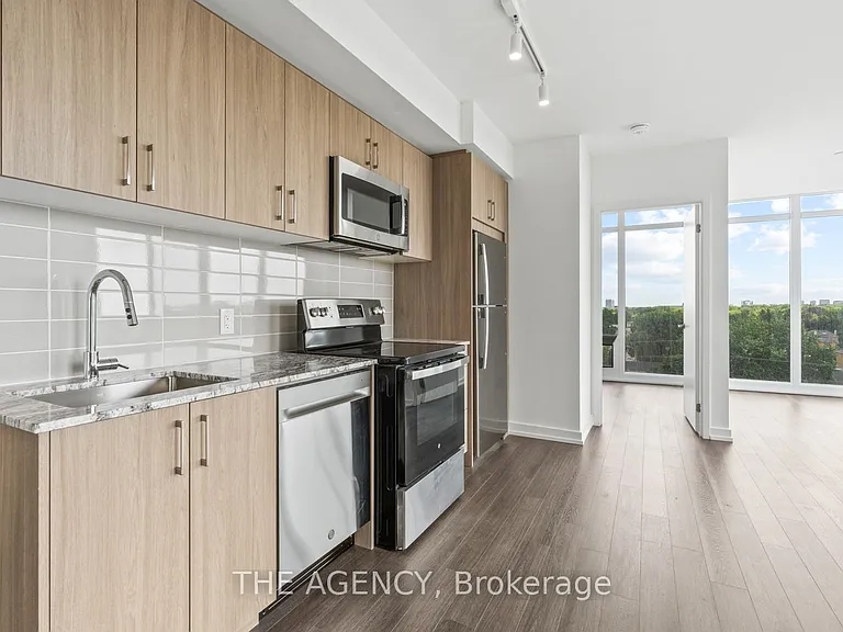 4010 Eglinton Ave W #625 — Photo 9