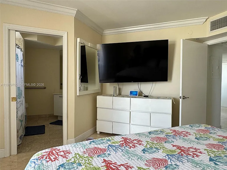 7330 Ocean Ter #8-D — Photo 16