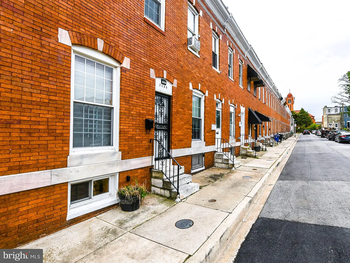 Building Photo - 2509 Christian St