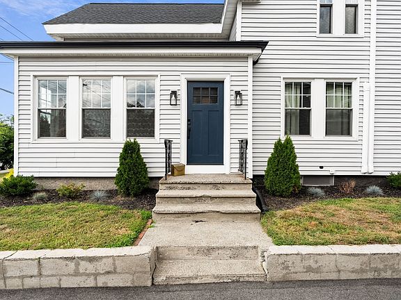 2nd image of 75 Sea St