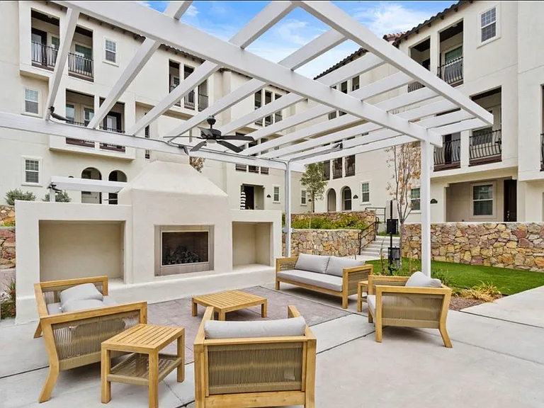 313 Vin Raliuga Ct — Photo 21
