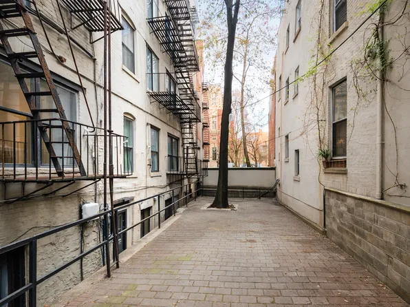 432 E 13th St, New York, NY