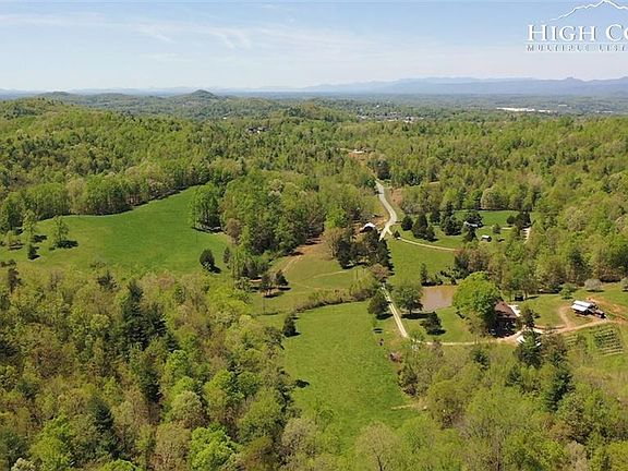 5th image of 240 Roberts Ln