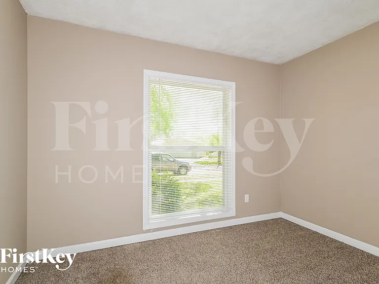 2787 Dawnview Dr — Photo 13