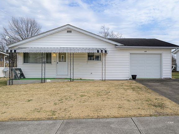 3rd image of 97 Legrande Blvd