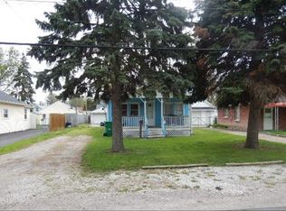 933 Cresceus Rd, Oregon, OH 43616