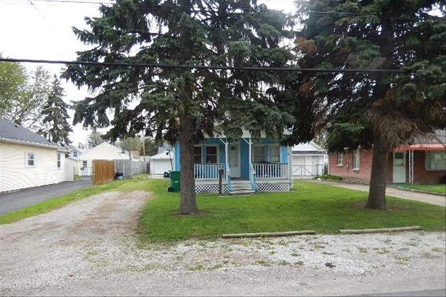 933 Cresceus Rd photo 1