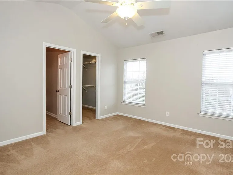 2332 Calabassas Ln — Photo 4