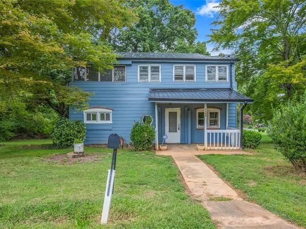 1249 Shouse Blvd, Winston Salem, NC 27105