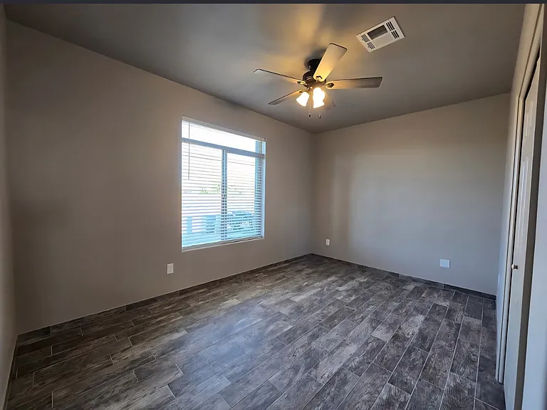 1119 Sendero Dr — Photo 9