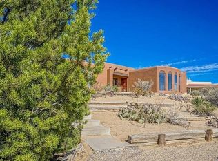 3 Jemez Trl N, Corrales, NM 87048