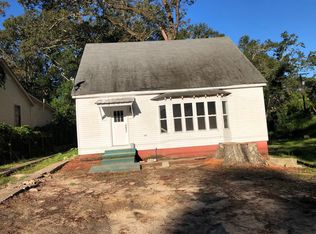 817 Howe St, McComb, MS 39648