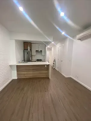 Rented by Urban Real Estate Property Group Inc | media 17