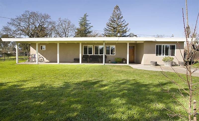 1st image of 20565 5th St E