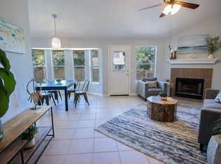 911 Iris Dr, Georgetown, TX 78626