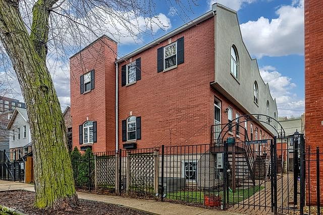1st image of 1733 W Crystal St #C-1