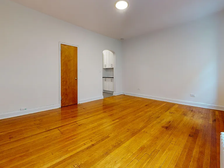 234 E 87th St #4A — Photo 3